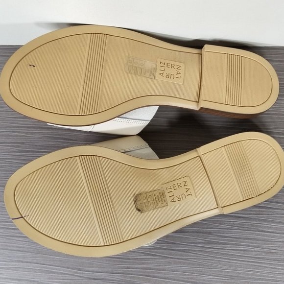 Naturalizer Faryn Big Buckle Slide Sandal, Ivory Leather, Womens Size 9 - Picture 9 of 9